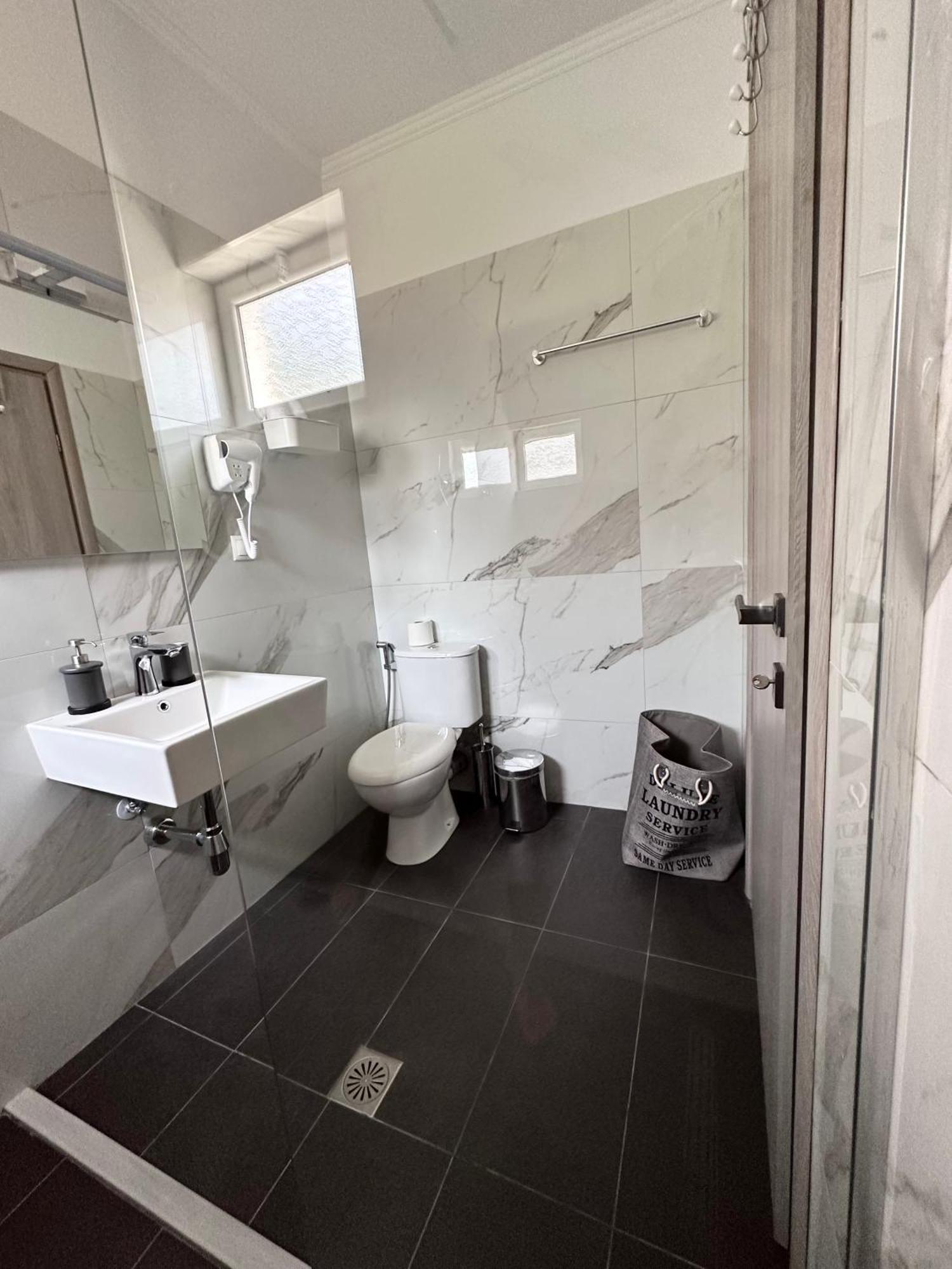 Meto Rooms Sarandë 外观 照片